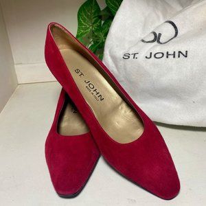 Original ST JOHN SHOES CHERRY RED SUEDE LOW HEELS With Heel Detail Size 7B